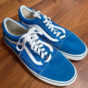 VANS "Old Skool" Low Tops (Men's Size 10.5)